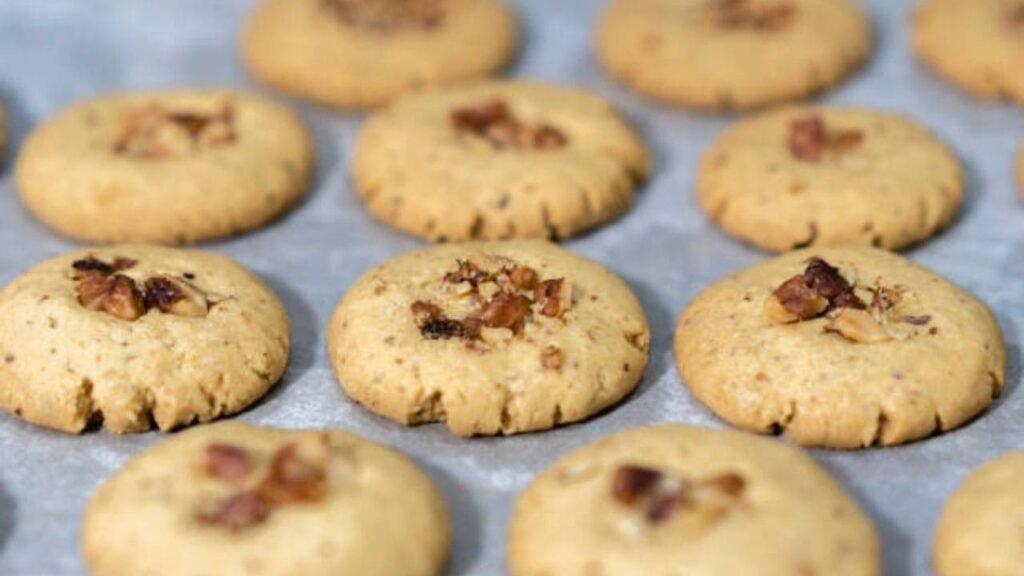 Cómo hacer galletas de mantequilla con nuéz